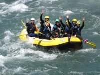 関東一の激流・豊かな水量・渓谷美で知られる利根川。個性豊かなガイド達が皆様を全力でサポート致します