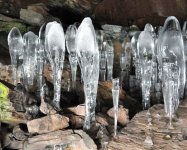 スゴクめずらしい氷筍が見られるのは、『神秘的な感動体験　大幽の洞窟』1dayコース。