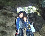 洞窟内の水が青く見えることから”青の洞窟”と呼ばれる神秘的な洞窟でプチ探検が楽しめます！
