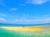 サンゴのかけらでできた真っ白な島、バラス島