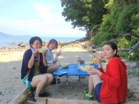 無人島で手作りランチを満喫！