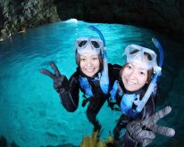 沖縄本島・青の洞窟体験ダイビング＆シュノーケリング