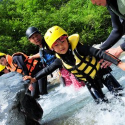甲信越のキャニオニング・シャワークライミング(沢登り)の体験