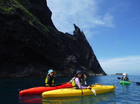貸切】シーカヤックで洞窟探検 半日コース (北海道・積丹・小樽  