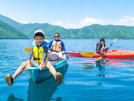 親子専門予約サイト 山梨県 河口湖 本栖湖のカヌー カヤック 本栖湖カヤック体験 そとあそびキッズ