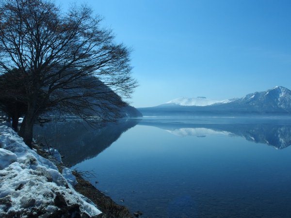 冬の支笏湖