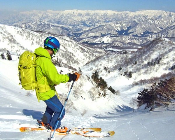 群馬県のバックカントリースキー(スノーボード・山スキー)の体験ツアー ...